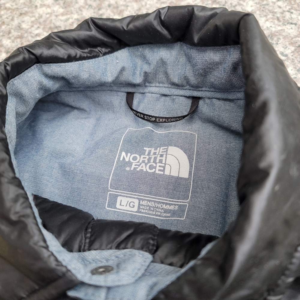 North Face Light Jacket - image 6